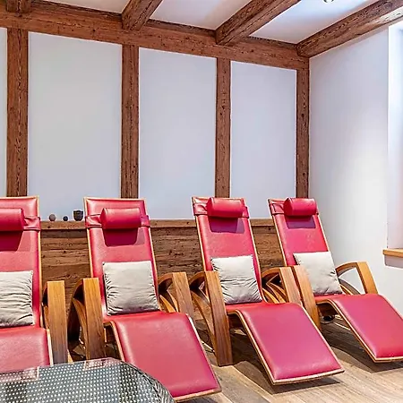 New In Kitzbuhel With Wellness Area 2*