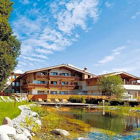 New In Kitzbuhel With Wellness Area 라이스베이키츠부헬